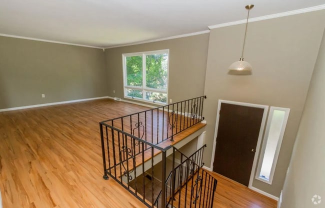 Building Photo - 3 Gick Rd Rental