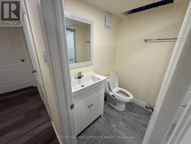 Photo - 37 Allegro Dr