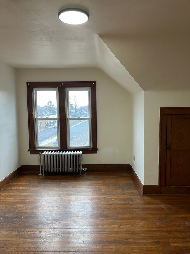 Photo - 1019 Chenango St Unit 3