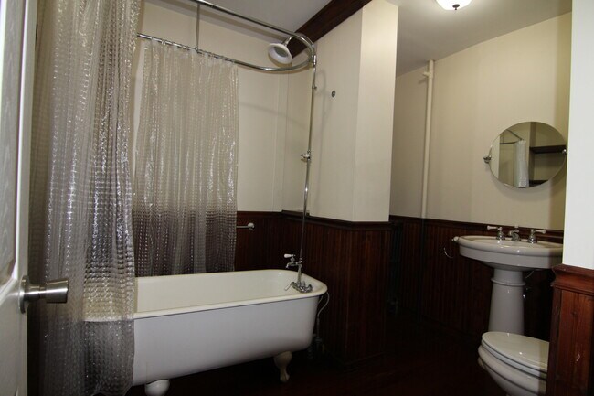 Photo - 137 Marcella St Unit 1