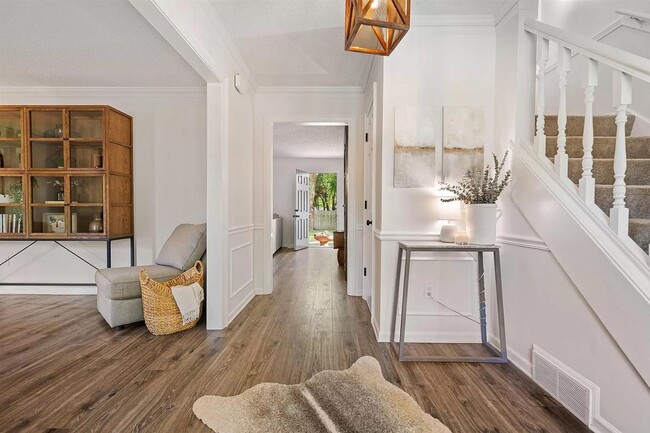 Photo - 8081 Ridgetown Ln