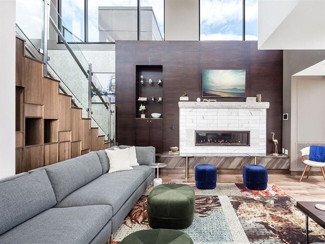 Photo - Foundry Lake Street