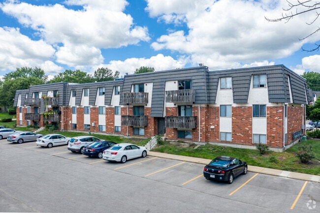 Summit East Plaza Apartments