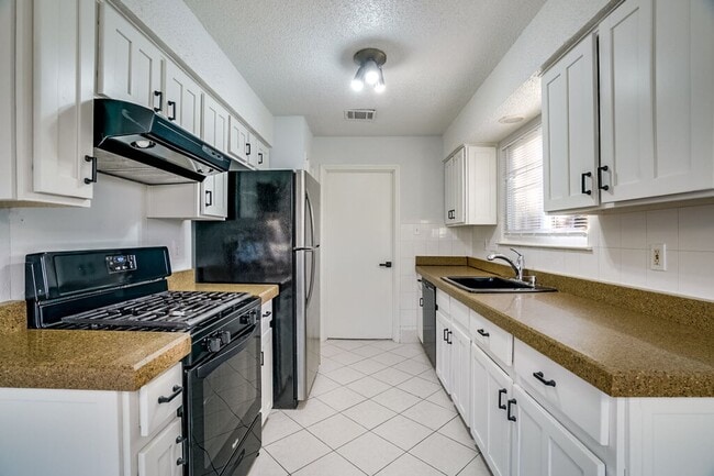 Photo - 5722 Shreveport Dr