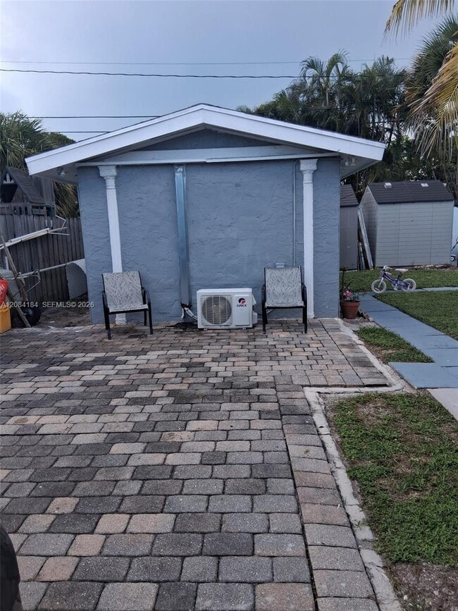 137 Abaco Dr Unit 1