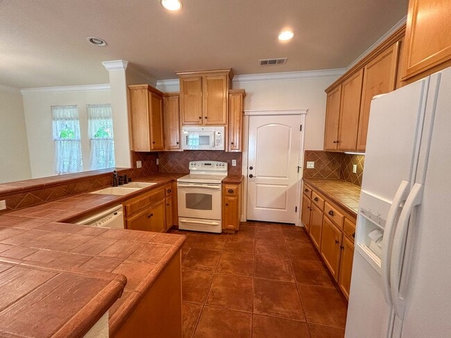 1340 Kate Ct