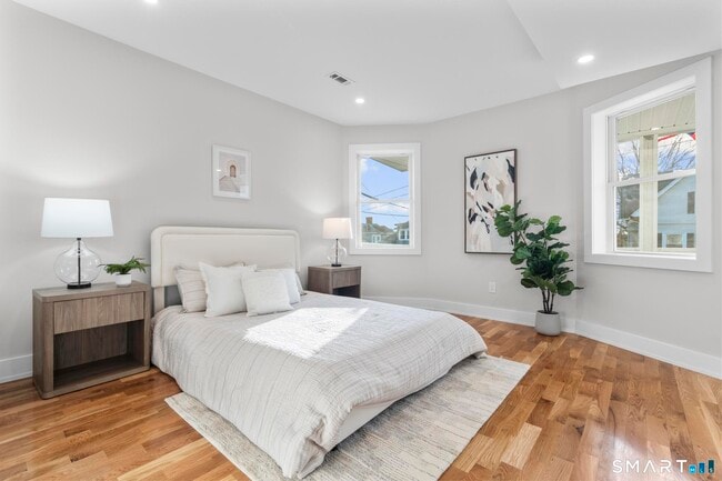 Photo - 54 Plaza Ave Unidad 1