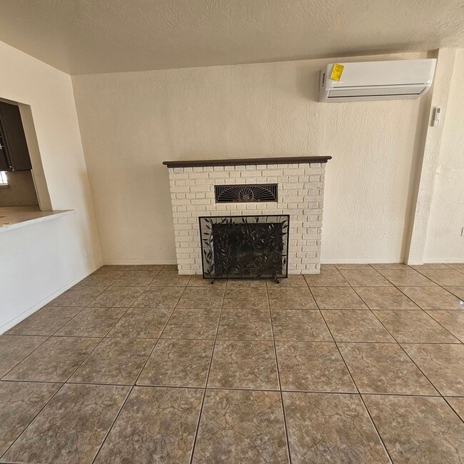 Photo - 3 bedroom/2 bath home for Rent