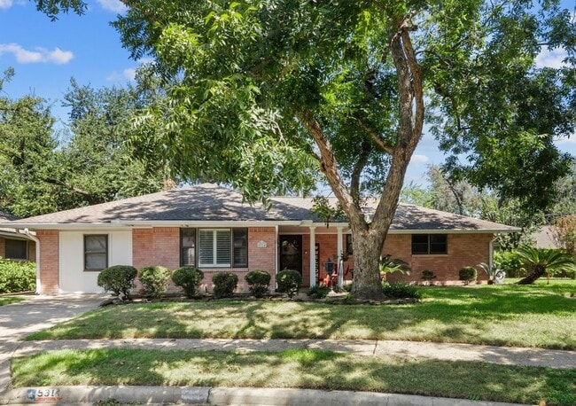 Building Photo - 5314 Manor Creek Ln