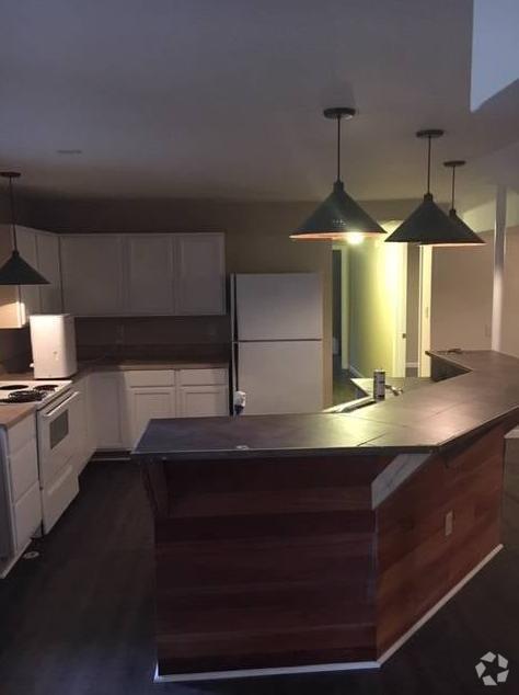 Building Photo - 1026 S Bear Creek Rd Rental