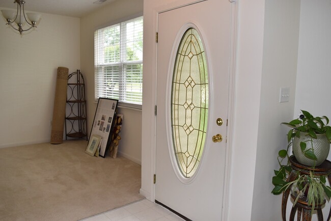 Photo - 3889 Thorngate Dr Unit 3889
