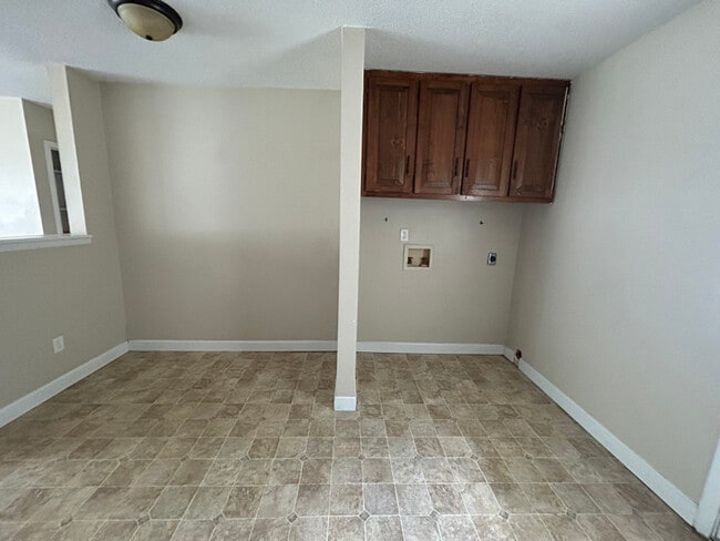 Photo - 5059 Harley Ln