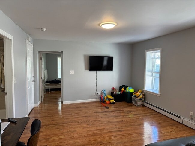 223 Trenton St Unit 1
