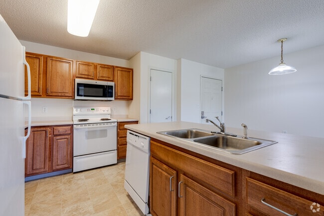 Sibley Cove - 3BD-2BA - Kitchen