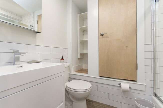 Photo - 8017R Winston Rd Unit 7R