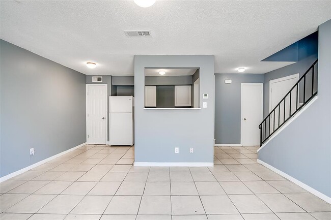 2215 Mission Hill Dr