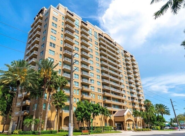 Building Photo - 2665 SW 37th Ave Unit 1501 Rental