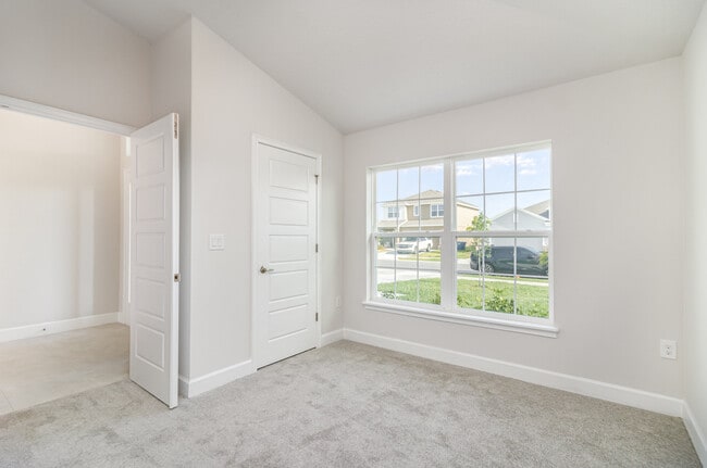 Photo - 2482 Carrick St NW