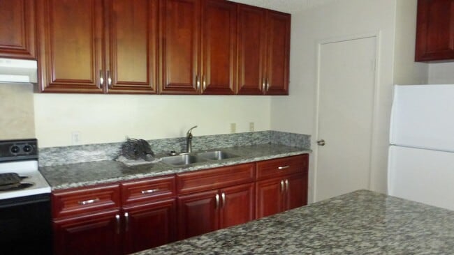 Photo - 1687 Pensacola St Unidad 504