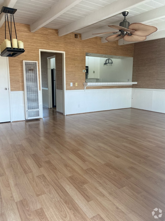 Building Photo - 1727 W Balboa Blvd Unit 3 Rental