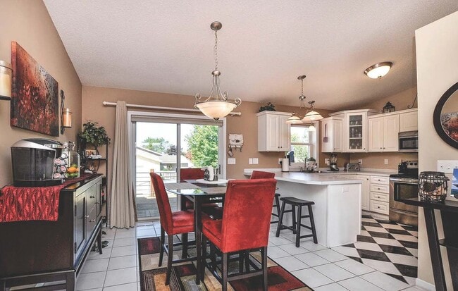 Photo - 4831 Opal Ln NW