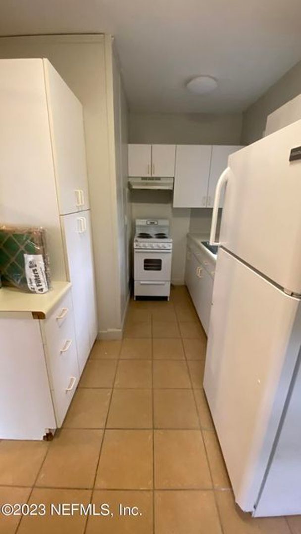 Photo - Garage apartment with large patio!!