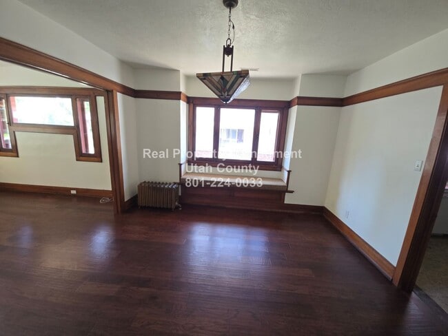 Photo - 159 N 400 E