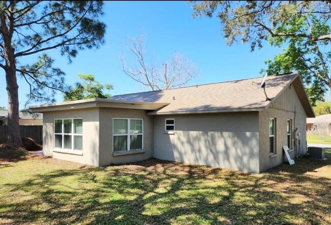 Photo - 635 Parkside Ave