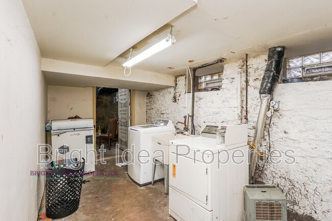 Photo - 3322 Clinton Ave