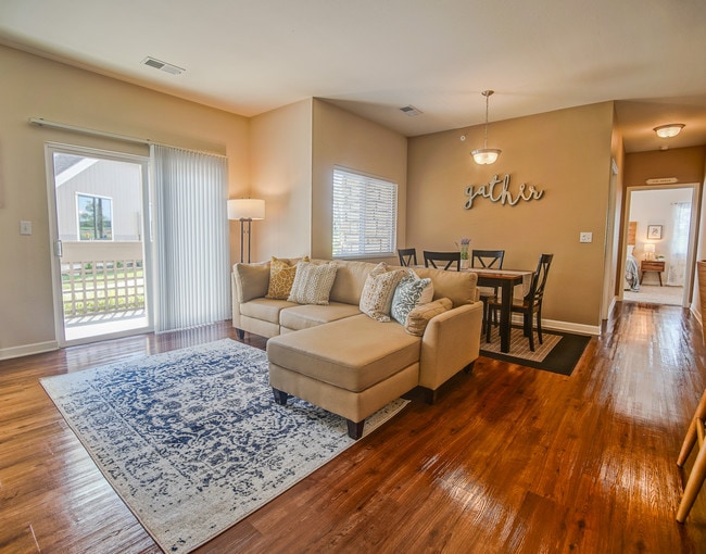 Chisholm Lake Apartments