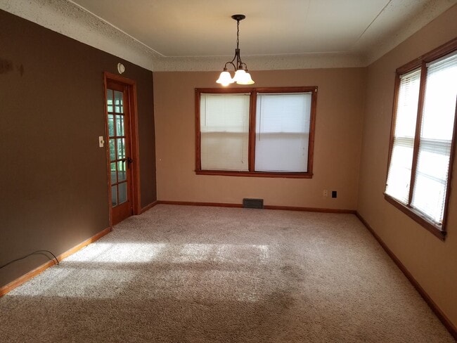 Building Photo - Rainbow Dr 1617-1619 Unit 1617-1619-1617
