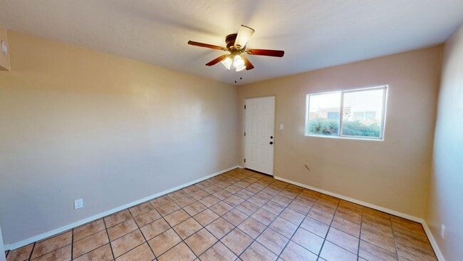 Photo - Centrally located 1BR apartment. Utilities... Unit 1450  3