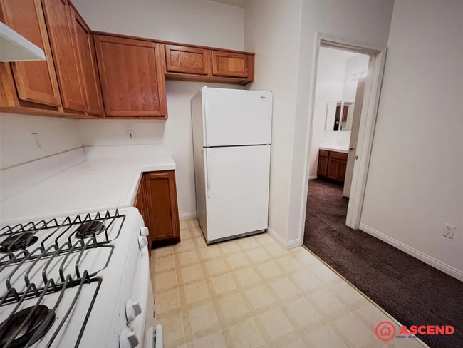 Photo - 531 Yellow Meadow Ct Unit C
