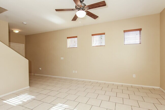 Photo - 7014 S 40th Ln