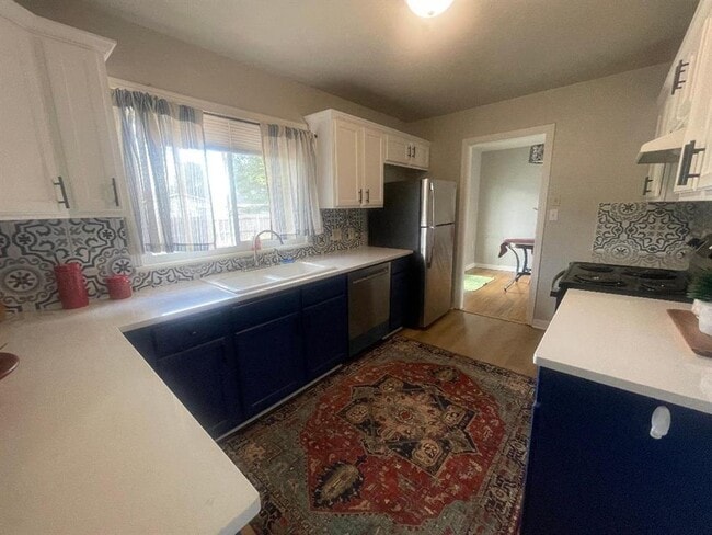 Photo - 2415 W Britton Rd