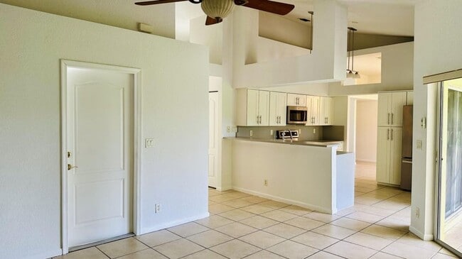 Photo - 16611 68th St N