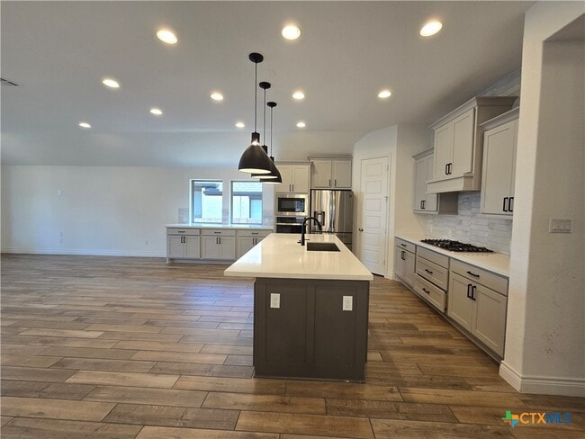 Photo - 2216 Prado Dr