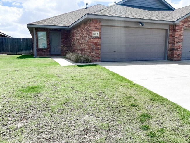 Photo - 6903 67th St Unidad A