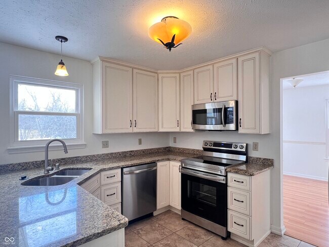 Photo - 1157 Aqueduct Way