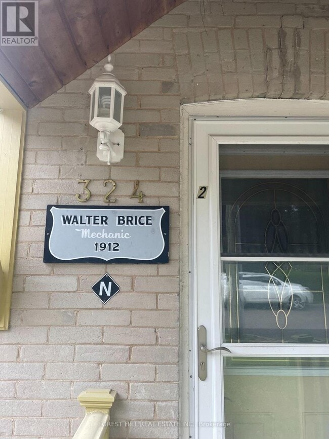 Photo - 324 Andrew St