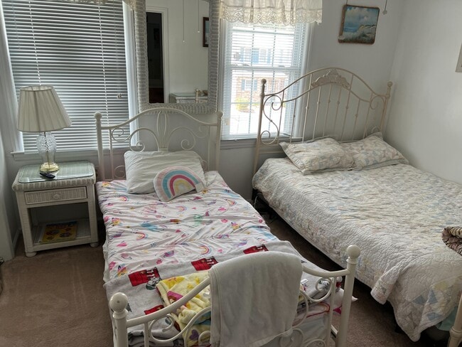 Photo - 210 25th Ave S