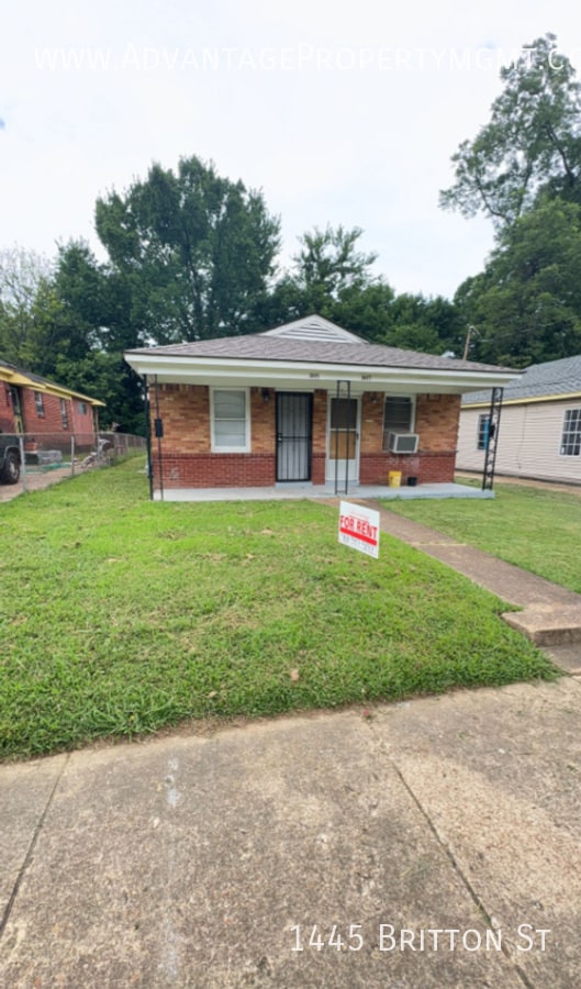 Photo - 1445 Britton St