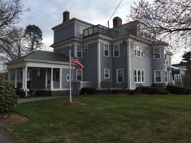 Building Photo - 44 Central St Unit 7