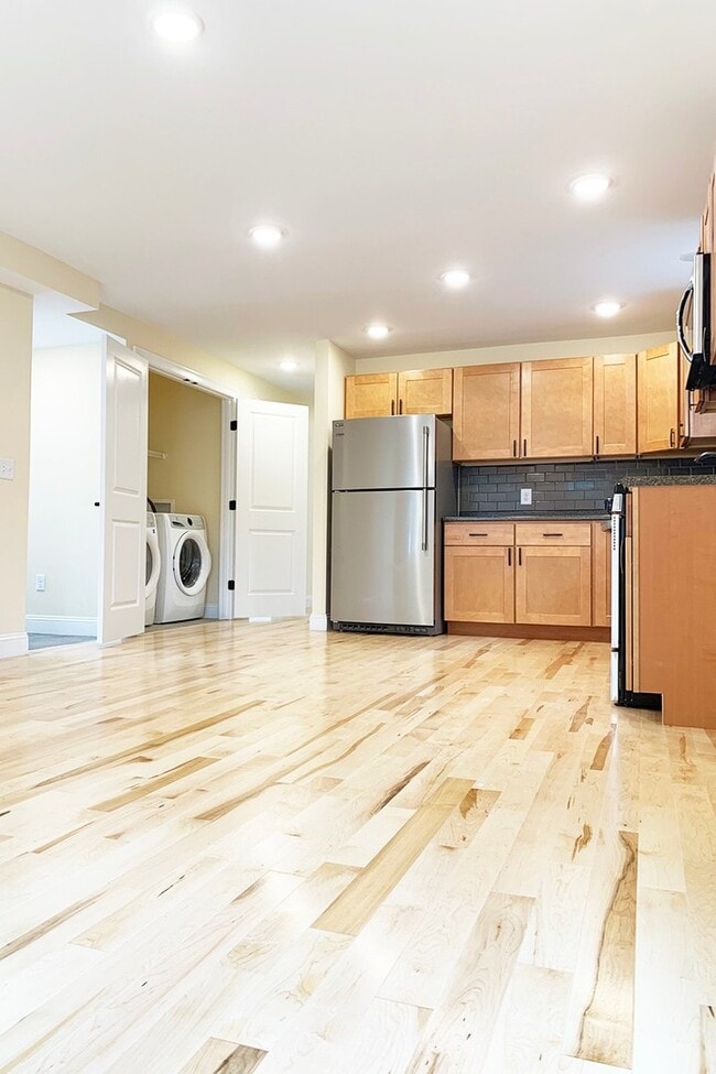 21 Peru St Unit 1-Downstairs