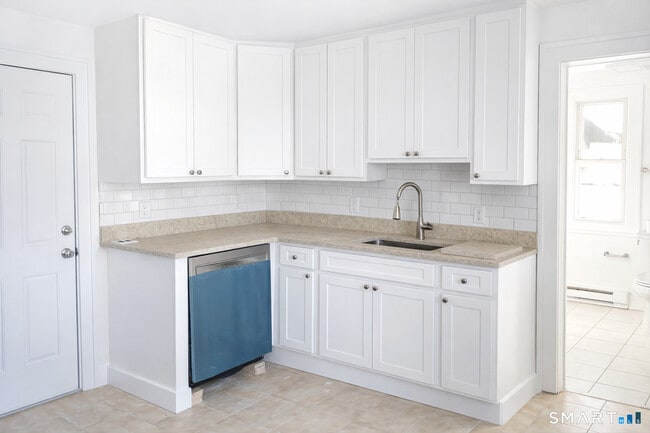 Photo - 10 Balmforth Ave Unit 10