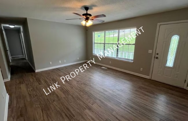 107 Laferry Ln