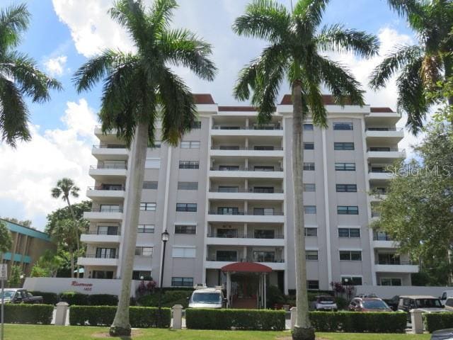 Building Photo - 1400 1st Ave W Unit 504