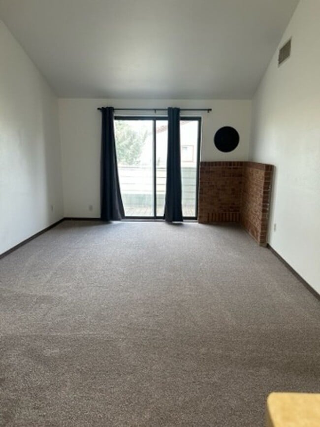 Photo - 93 Meadowood Dr Apartment Unit C3