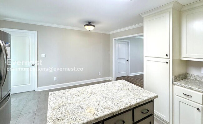 Photo - 25996 Hobbs Loop