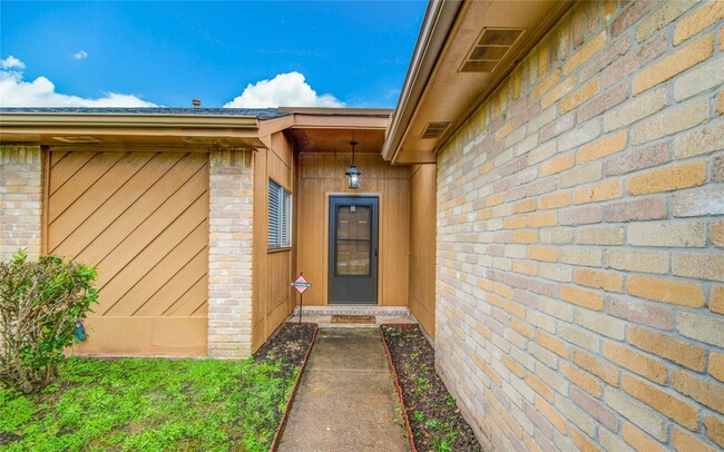 Photo - 1911 Ripple Creek Dr